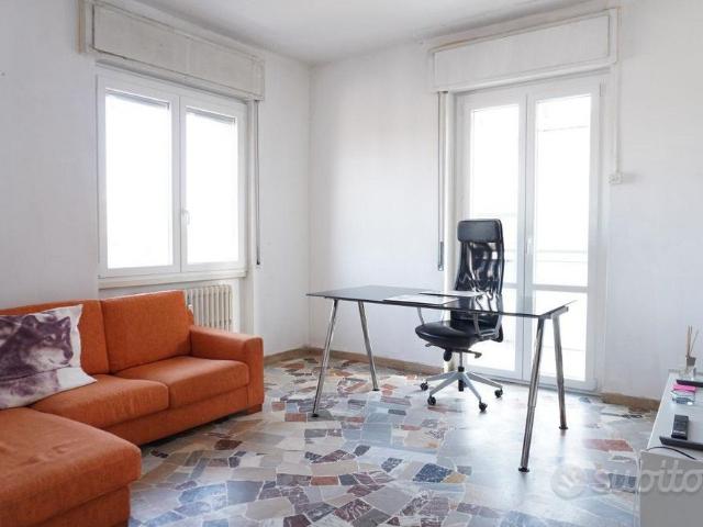 Trilocale di 75mq a Garbagnate 750 euro
