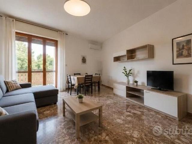 Trilocale Firenze Isolotto libero con terrazzo