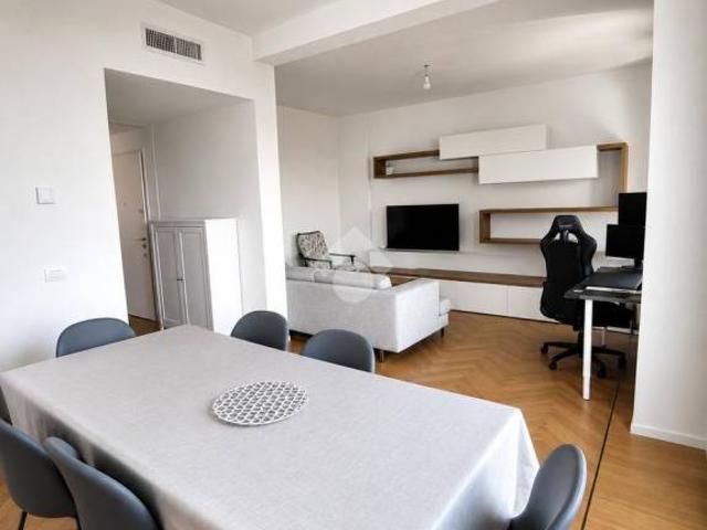 Trilocale in affitto a Milano, Turro