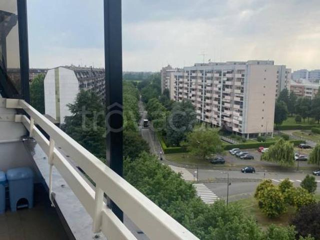 Trilocale in affitto a Milano via Agostino De Pretis, Cantalupa San Paolo