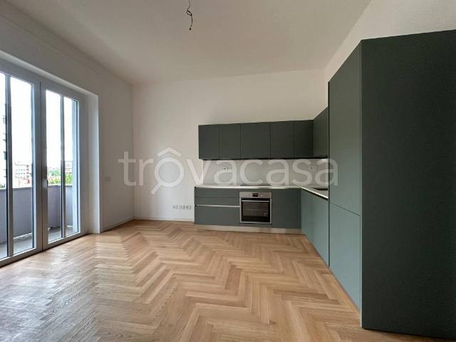 Trilocale in affitto a Milano via Gaio, Plebisciti Susa