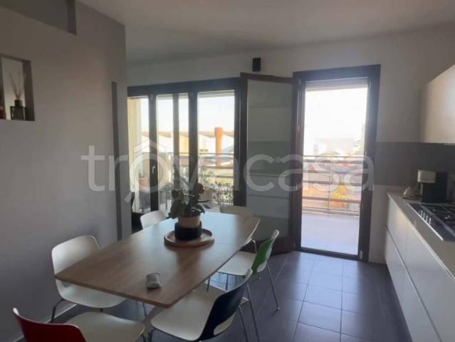 Trilocale in affitto a Milano via Giovanni Ansaldo, Bignami Ponale