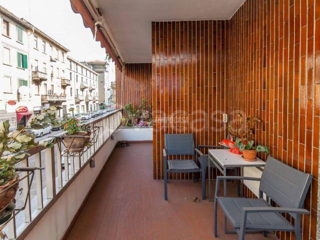 Trilocale in affitto a Milano via Giovita Scalvini, Bovisa