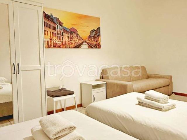 Trilocale in affitto a Milano via Eugenio Villoresi, Navigli Darsena