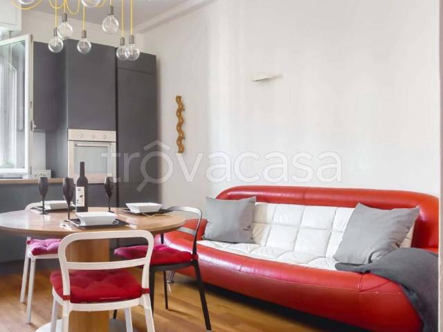 Trilocale in affitto a Milano via Fratelli Rosselli, Bologna Sulmona