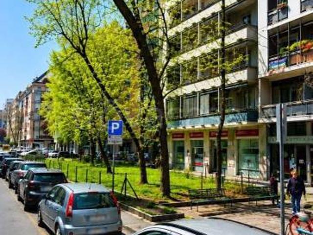 Trilocale in affitto a Milano via Luigi Frapolli, 40, Argonne Corsica