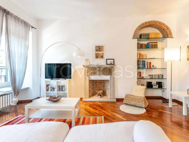 Trilocale in affitto a Milano viale Sabotino, Porta Romana Medaglie d'Oro