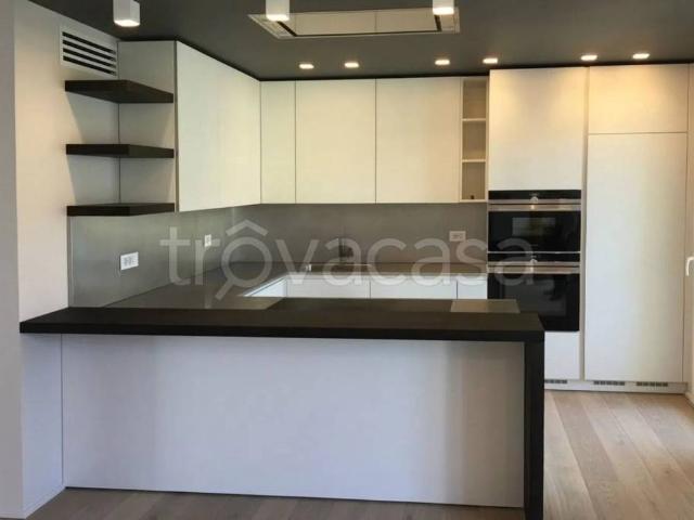 Trilocale in affitto a Milano, Bisceglie