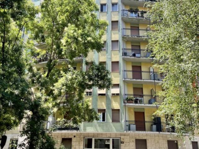 Trilocale in affitto a Milano, Cenisio