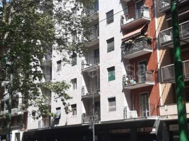 Trilocale in affitto a Milano, Cenisio