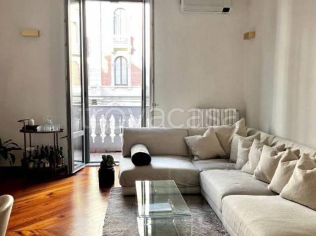 Trilocale in affitto a Milano corso Venezia, 20, Palestro