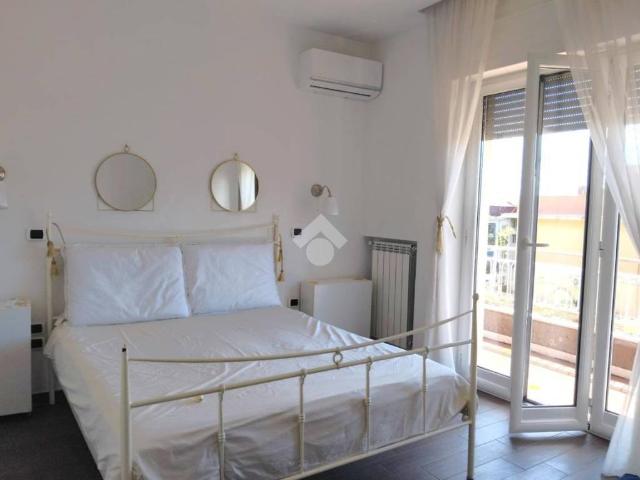 Trilocale in affitto a Napoli via Gabriele Jannelli, 34, Arenella