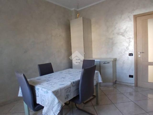 Trilocale in affitto a None via amerano, 32