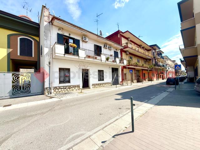 Trilocale in affitto a Acerra, case in affitto Acerra