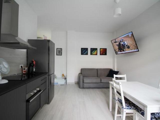 Trilocale in affitto a Arona