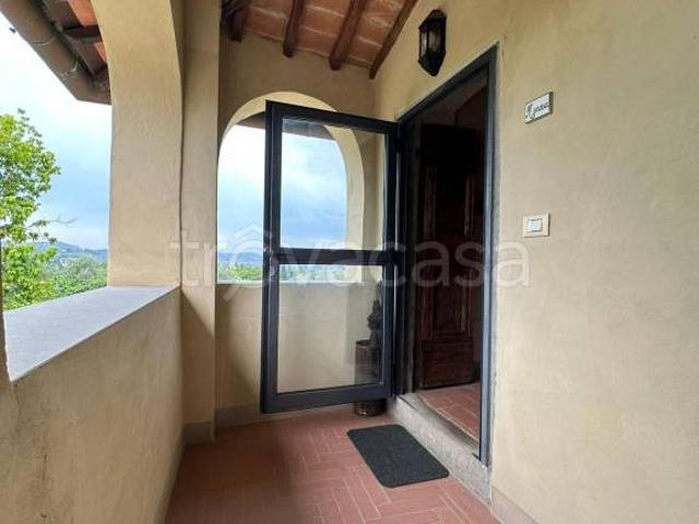 Trilocale in affitto a Bagno a Ripoli, Candeli