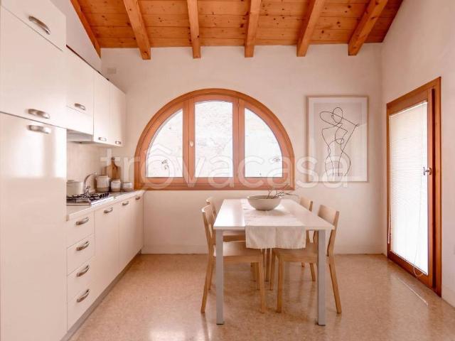 Trilocale in affitto a Bassano del Grappa