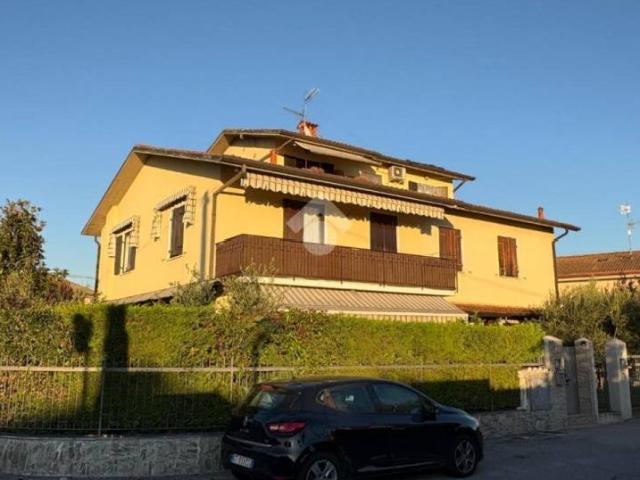 Trilocale in affitto a Bedizzole via fantoni, 5, Piazza