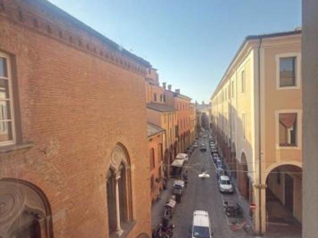 Trilocale in affitto a Bologna