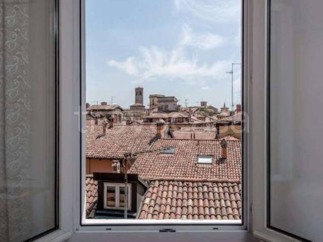 Trilocale in affitto a Bologna, Centro Storico
