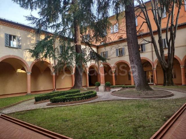 Trilocale in affitto a Bologna via Massimo d'Azeglio, 47, Saragozza dentro le Mura