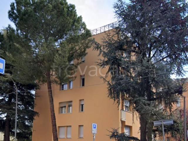 Trilocale in affitto a Bologna via Giacinta Pezzana, San Donato