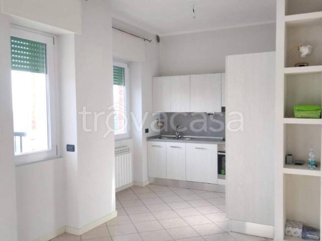 Trilocale in affitto a Brescia, Via Veneto Borgo Trento