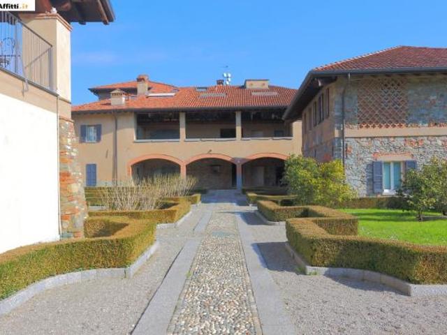 Trilocale in affitto a Castello di Brianza