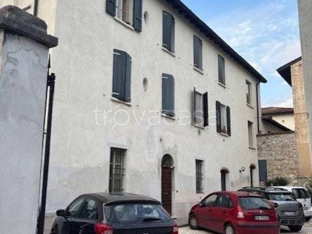 Trilocale in affitto a Cellatica viale Risorgimento