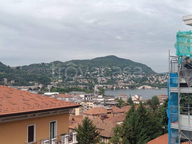Trilocale in affitto a Como, Valduce Crispi