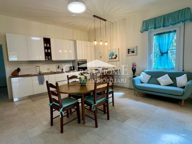 Trilocale in affitto a Desenzano del Garda