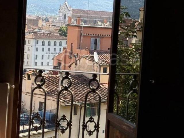 Trilocale in affitto a Firenze, Ponte Vecchio Pitti