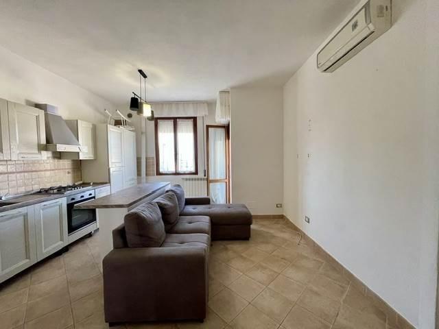 Trilocale in affitto a Follonica