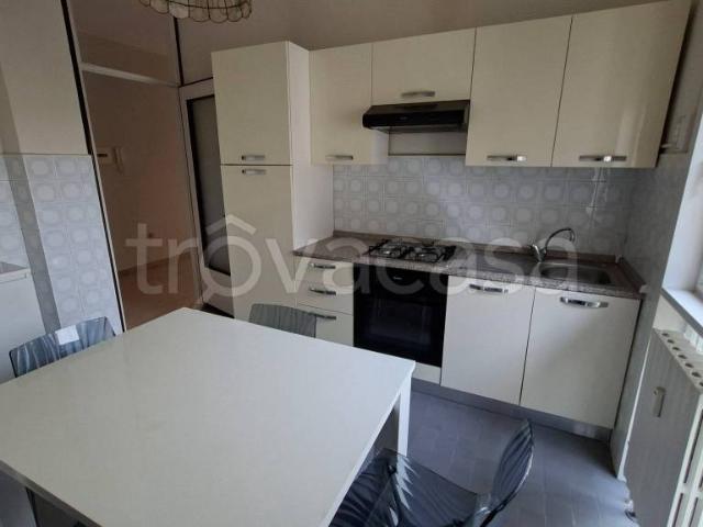 Trilocale in affitto a Gallarate, Ronchi