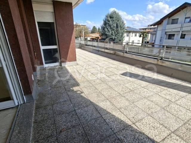 Trilocale in affitto a Gallarate, Ronchi