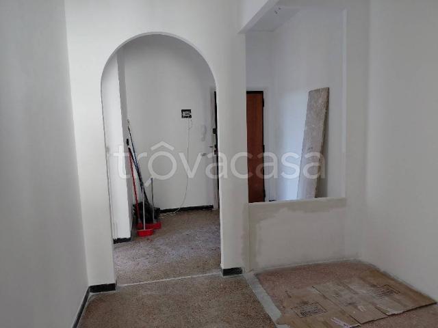 Trilocale in affitto a Genova via Arturo Salucci, 3, Sampierdarena