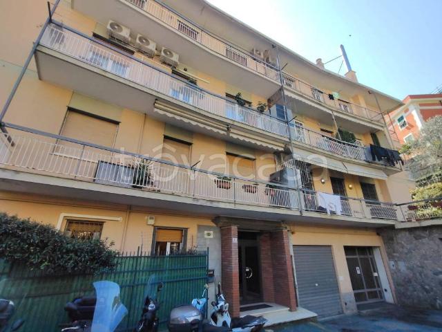 Trilocale in affitto a Genova, Quarto