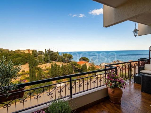 Trilocale in affitto a Laigueglia via Andrea Doria