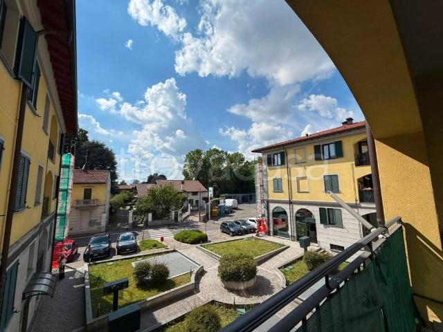 Trilocale in affitto a Lazzate