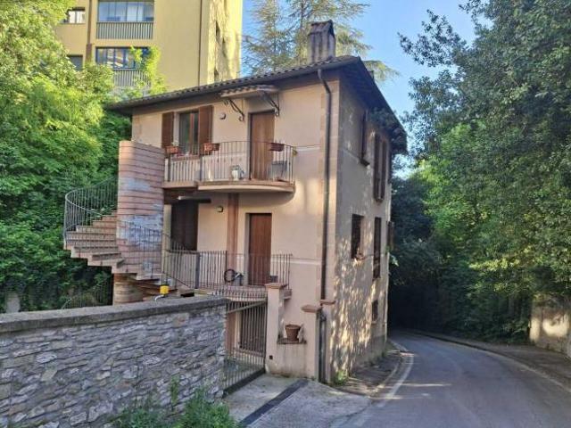 Trilocale in affitto a Perugia