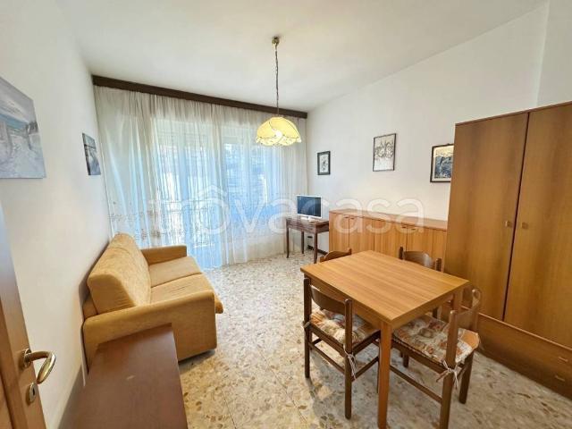 Trilocale in affitto a Pietra Ligure