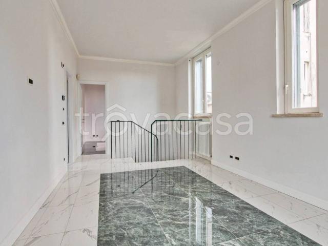 Trilocale in affitto a Roma, Barberini