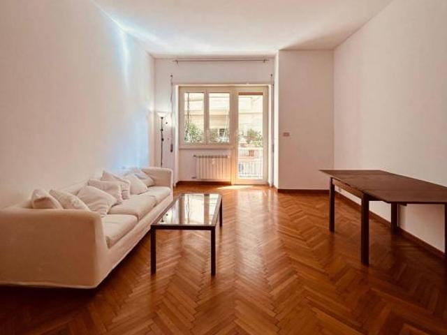 Trilocale in affitto a Roma, Euclide