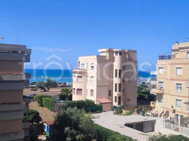 Trilocale in affitto a Roma, Ostia Levante