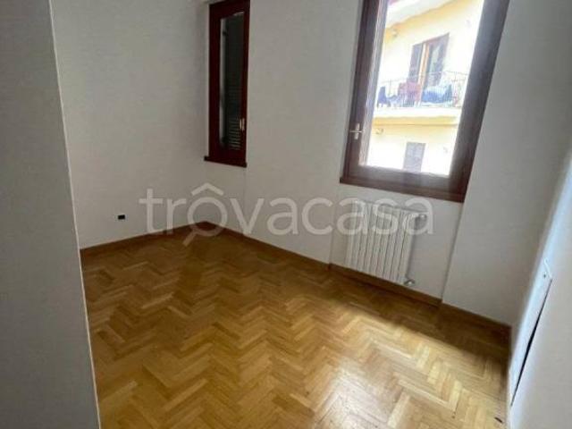 Trilocale in affitto a Roma via Mantova, Salario Porta Pia