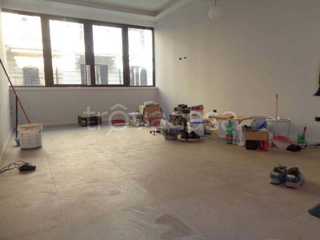 Trilocale in affitto a Roma via Tacito, Prati