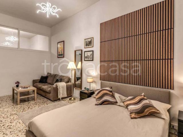 Trilocale in affitto a Roma via Vestricio Spurinna, Quadraro