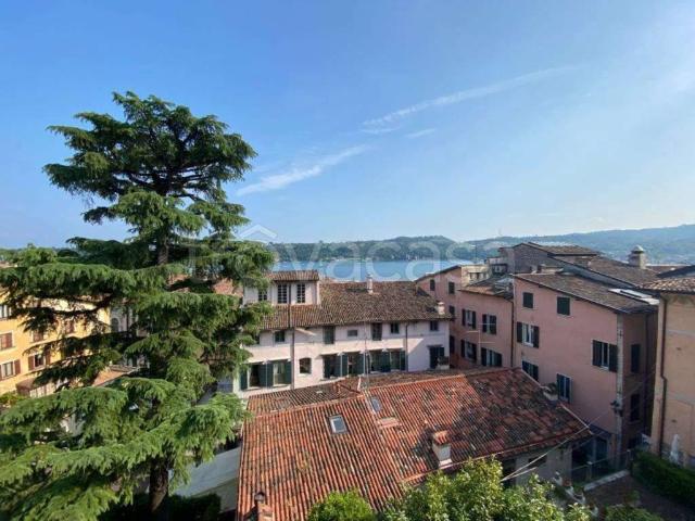 Trilocale in affitto a Salò via Brunati