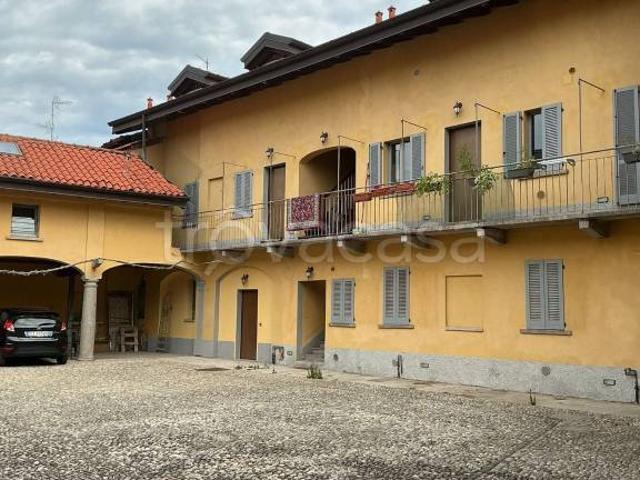 Trilocale in affitto a Samarate via Roma, 6