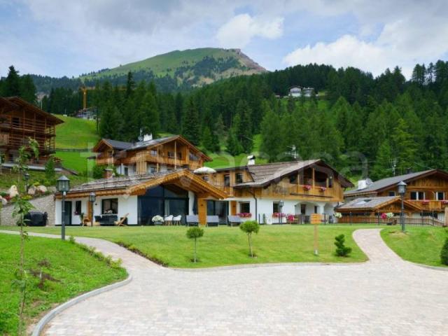 Trilocale in affitto a Santa Cristina Valgardena via Plesdinaz